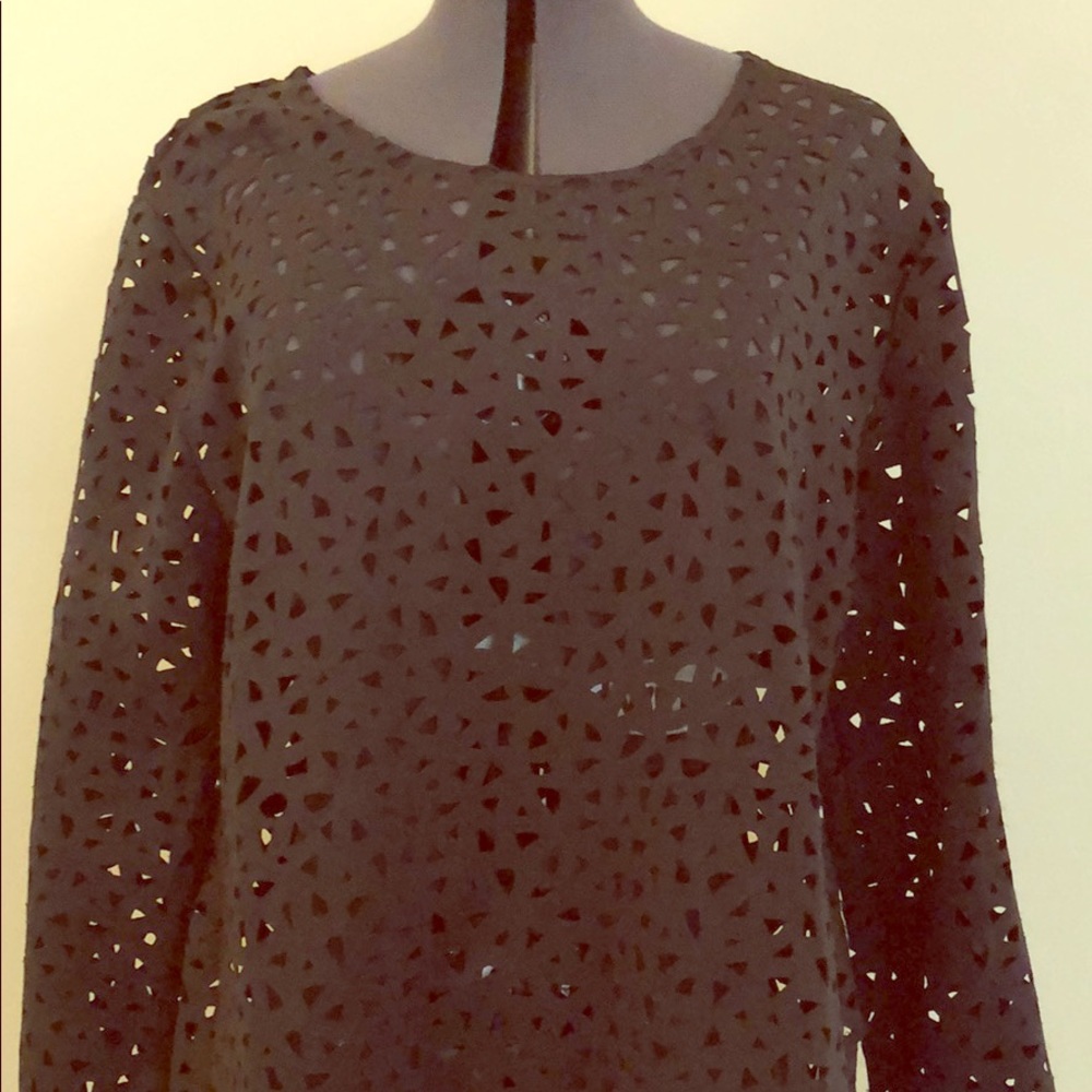 YAL New York Large black top